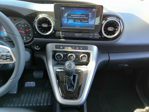 mercedes-benz-vc-classe-t-180-d-sku102950