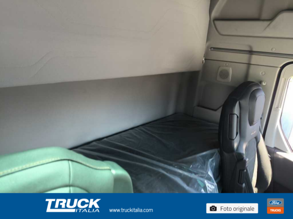 f-trucks-f-max-trattore-select-mega-cab-3600-mm-sku103207