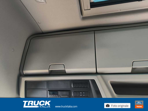 f-trucks-f-max-trattore-select-mega-cab-3600-mm-sku103207