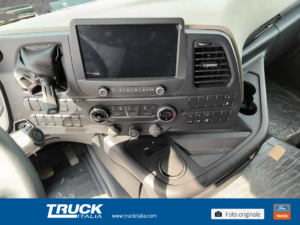 f-trucks-f-max-trattore-long-range-com-pack20-mega-cab-con-ehpas-3750-mm-sku103230