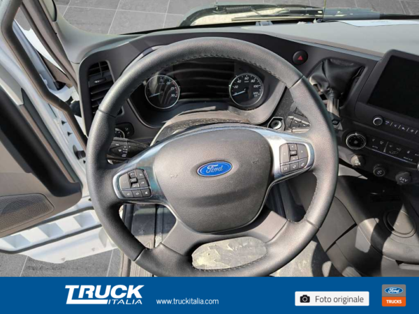 f-trucks-f-max-trattore-long-range-com-pack20-mega-cab-con-ehpas-3750-mm-sku103230