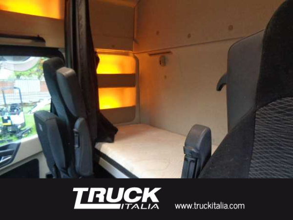 mercedes-benz-vi-actros-5-18-4x2-1845-ls-sku91077