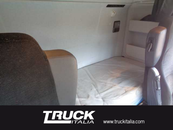 mercedes-benz-vc-arocs-3351-ls-33-6x4-cab-m-sku91582