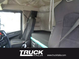 iveco-s-way-as-440-s46t-p-hi-tronix-sku91819