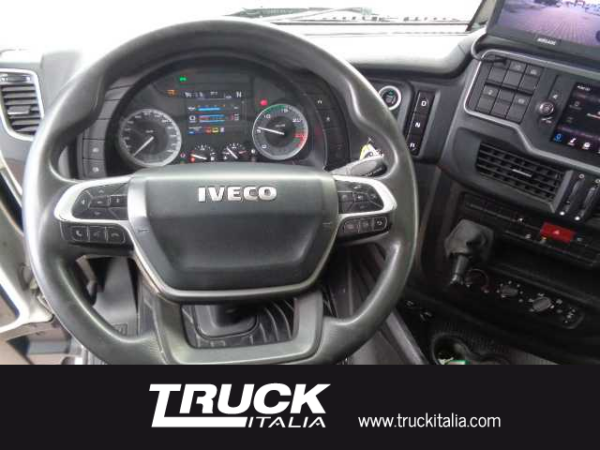 iveco-s-way-as-440-s46t-p-hi-tronix-sku91819