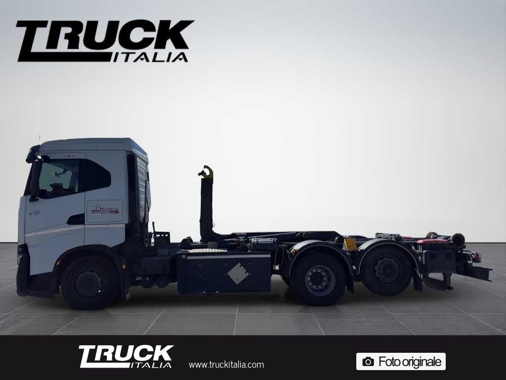 iveco-s-way-as-440-s46t-p-hi-tronix-sku91820