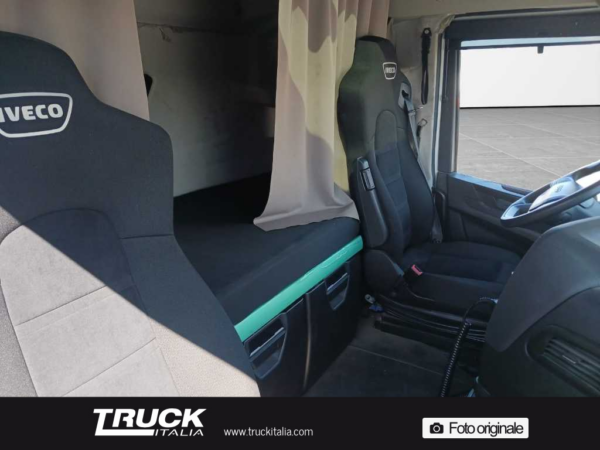 iveco-s-way-as-440-s46t-p-hi-tronix-sku91821