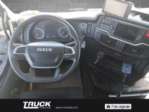 iveco-s-way-as-440-s46t-p-hi-tronix-sku91821
