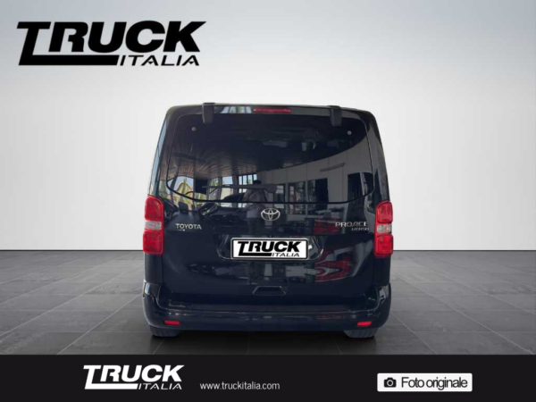 toyota-proace-ii-verso-20d-180cv-ss-l1-luxury-5p-8pti-auto-e6d-sku92103