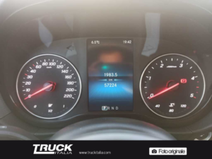 mercedes-benz-vc-classe-t-w420-eqt-long-160-executive-sku92127