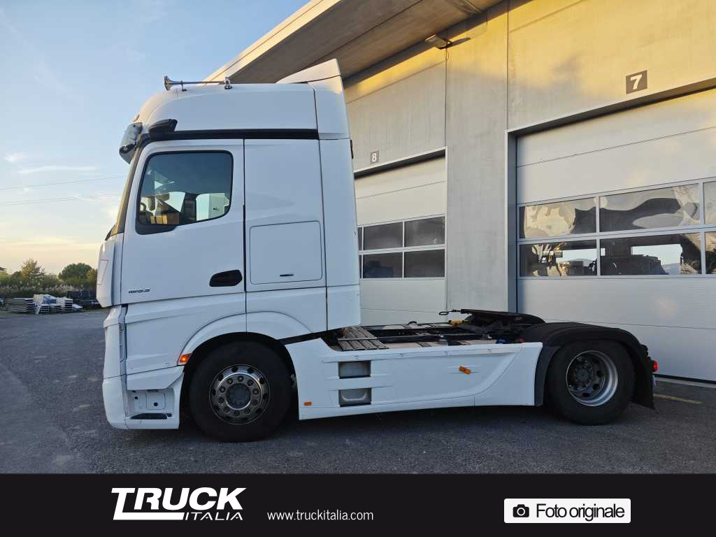mercedes-benz-vi-actros-5-18-4x2-1853-lsnr-sku92341