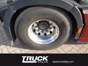 f-trucks-f-max-500-4x2-comfort-mega-cab-sku92552
