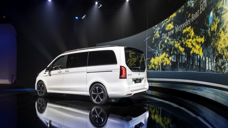 il nuovo Mercedes-Benz Vito Eqv